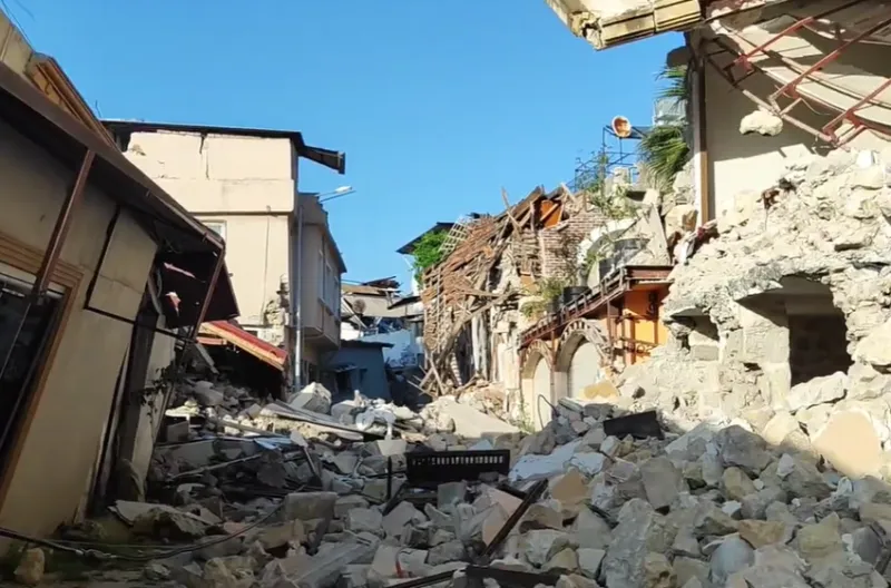 deprem_yıktı.png