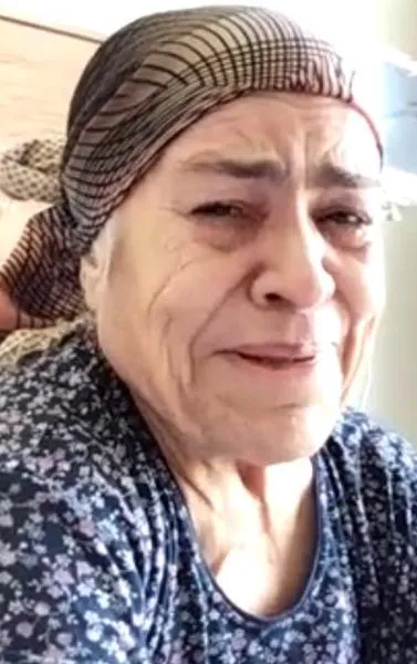 akın3582_n.jpg