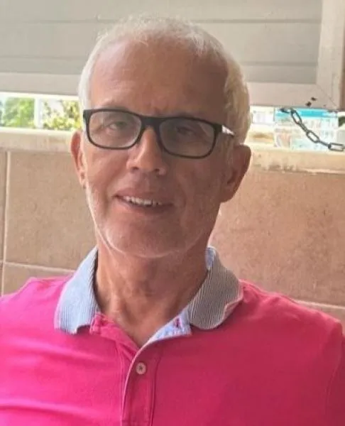 öztürk9961425_copy.jpg