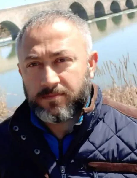 ünal068656_n.jpg