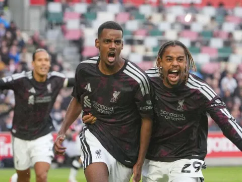Liverpool deplasmanda 3 puanı aldı - fotoğraf 1