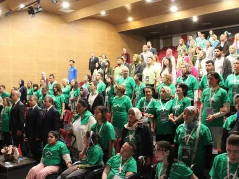 AK Parti İzmir Milletvekili Kasapoğlu: Engelli vatandaşlarımız için düzenlediğimiz kampları arttıracağız - fotoğraf 5