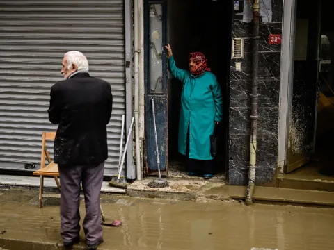 Felaketin izleri silinmeden İstanbul için yeni uyarı: Saat verildi, çok kuvvetli geliyor - fotoğraf 2