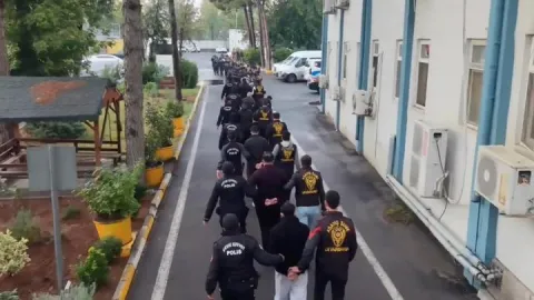 10 ilde dev fuhuş operasyonu! 977 milyon TL'lik para trafiği ortaya çıktı