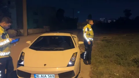 10 milyonluk araçla kaçtı, uykuda yakalandı