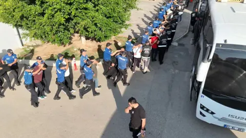 16 aylık takiple 'Yıkamacılar’ çöktü! 11 ildeki operasyonda 73 tutuklama karar