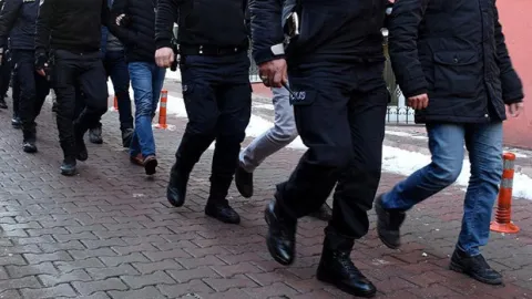 16 ilde 'Organize Suçlarla Mücadele' operasyonları: 55 şüpheli tutuklandı