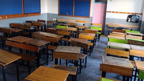 16 yıl işe gitmeden 44 milyon lira maaş aldı, şimdi yargılanıyor