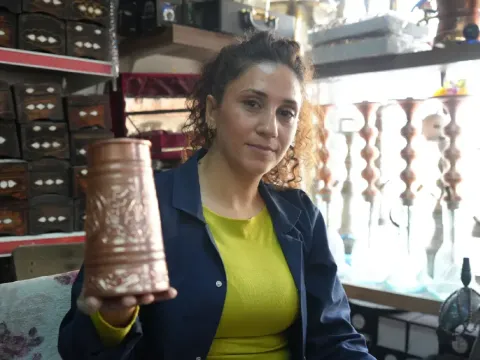 Hobi olarak başladı, usta oldu. 11 yıldır bakıra şekil veriyor - fotoğraf 1