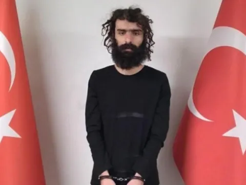 'Abdullah' kod adlı IŞİD'li terörist yakalanarak Türkiye'ye getirildi - fotoğraf 1