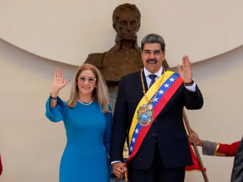 Venezuela Devlet Başkanı Maduro ve eşi Flores hakim karşısına çıktı - fotoğraf 3