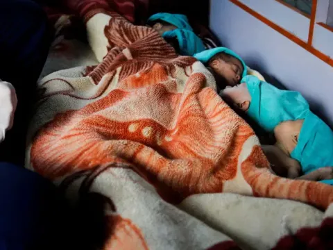 İsrail'in Gazze'ye saldırıları 3 yılı geride bıraktı. Yıkımın boyutu yürek yakıyor - fotoğraf 1