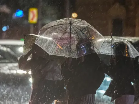 İstanbul'da sel alarmı. Saat verildi, bu ilçelerde yaşayanlar dikkat - fotoğraf 1