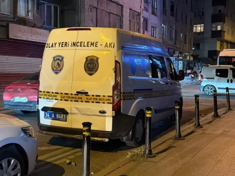 İstanbul'da silahlı kavga! Mermiler evlere ve iş yerine isabet etti - fotoğraf 4