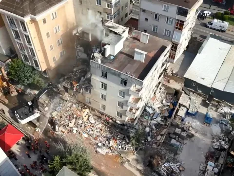 Maltepe’de çöken binada hayatını kaybeden iki kişinin kimliği belli oldu - fotoğraf 2