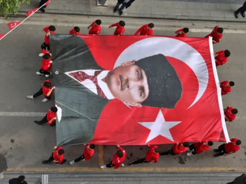 Samsun'da Cumhuriyet Bayramı 1919 metrelik Türk bayrağıyla kutlandı - fotoğraf 2