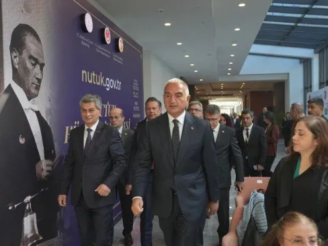 Nutuk dünyaya açılıyor! 8 ilde basılacak - fotoğraf 3