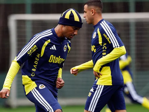 Fenerbahçe paylaştı: Kuyt yönetiminde ilk antrenman! - fotoğraf 3