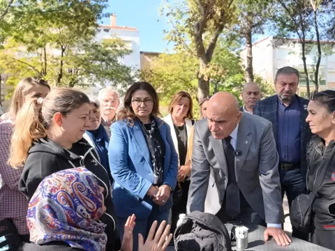 'Emekliler denizi göremiyor AKP’li foncu yat sefasında' - fotoğraf 1