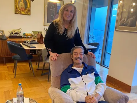 Kadir İnanır'ın tartışmalı mirası. Yeğeni sert çıktı: "Hayattayken yüzüne söyleselerdi" - fotoğraf 1