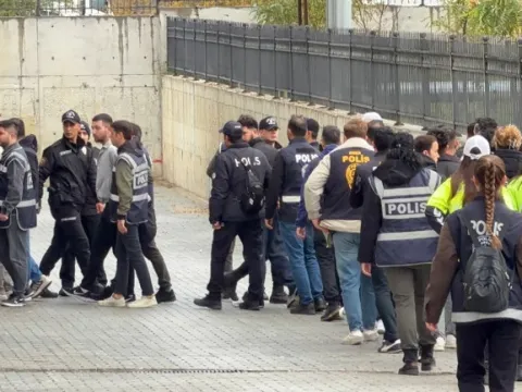 Yasa dışı bahis çetelerine çifte darbe: 15 milyarlık para trafiği ve VIP bahis listeleri deşifre oldu - fotoğraf 3