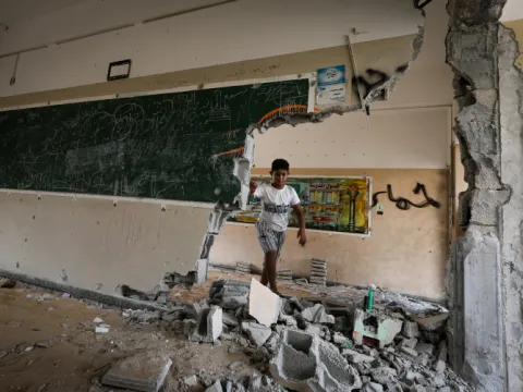 Gazzeli öğretmenlerden Dünya Öğretmenler Günü mesajı: Bu nesli ayağa kaldırmaya devam edeceğiz - fotoğraf 2