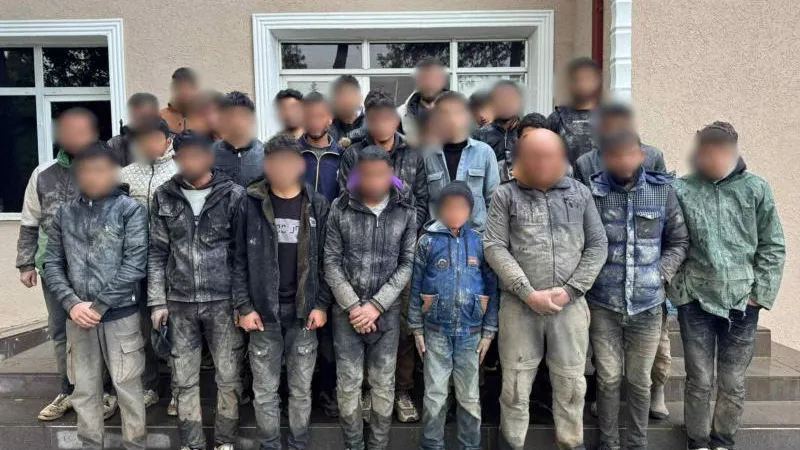 37 Düzensiz Göçmeni Jandarma Yakaladı