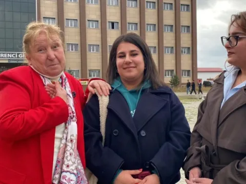 69 yaşında onur belgesiyle mezun oldu, 71 yaşında yüksek lisansa başladı - fotoğraf 5