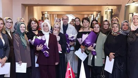 39 eserden oluşan Çınar Resim Atölyeleri Sergisi açıldı