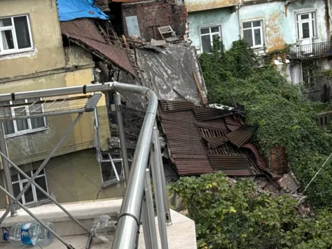 Zonguldak'ta sağanak felaketi: Dün duvarı yıkılan ev bugün tamamen çöktü - fotoğraf 4