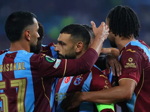 Trabzonspor'un Hearts galibiyeti sonrası açıkladı: 'Ben buradayım abiler' dedi! Dünyanın her yerinde olabiliyor demek ki - fotoğraf 4