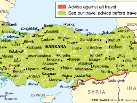 İngiltere vatandaşlarına seyahat uyarısı yapıldı: Listeye Türkiye'nin 10 km'si de dahil edildi - fotoğraf 1