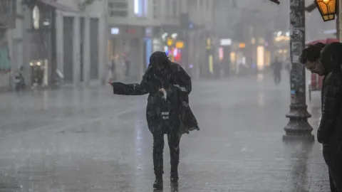 41 il için 'sarı' ve 'turuncu' kodlu uyarı: Sağanak bekleniyor