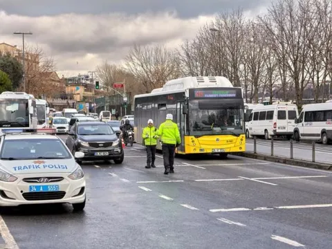 TRAFİĞE KAPALI YOLLAR İSTANBUL: 24 Ekim ve 29 Ekim'de Hangi Yollar Kapanacak? 29 Ekim Cumhuriyet Bayramı Alternatif Güzergahlar - fotoğraf 1