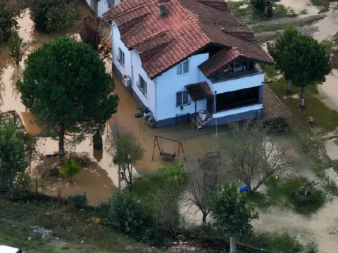 Meteorolojiden 21 şehir için uyarı: Sağanak, sel ve fırtına riskine dikkat - fotoğraf 1