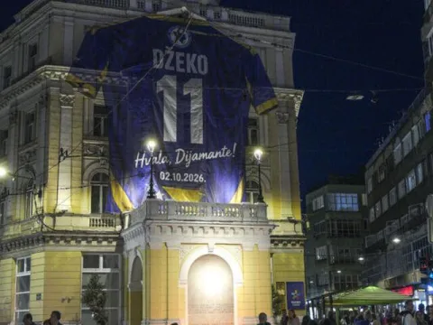 Edin Dzeko, milli formaya veda etti! - fotoğraf 3