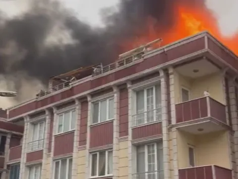 Arnavutköy'de 5 katlı binada yangın - fotoğraf 3