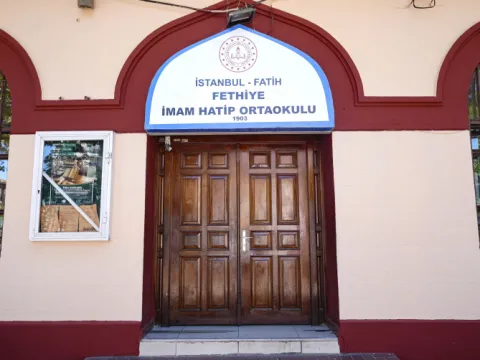 İsmihan Sultan'ın medresesinden Fethiye İmam Hatip Ortaokulu'na yolculuk - fotoğraf 1
