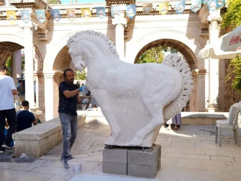 Antalya'ya dev 'Likya Atı' geliyor: Truva Atı'ndan ilham alan heykeltıraş 2027'yi işaret etti - fotoğraf 3