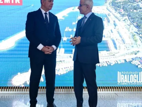 Bakan Uraloğlu ve Cemil Tugay bir araya geldi: İzmir'in ulaşımı için ortak adım - fotoğraf 4