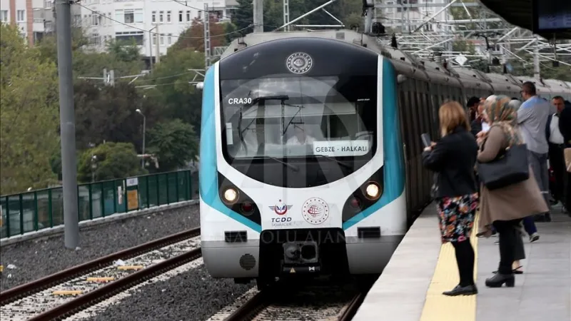 6 Ekim'de (bugün) toplu taşıma ücretsiz mi? İETT, Marmaray, metro, vapur ve metrobüs ücretsiz mi?