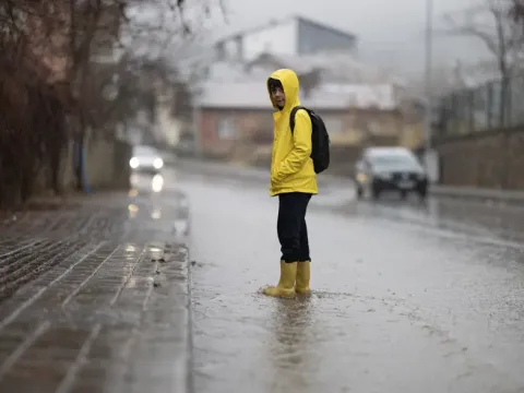 Yarın okullar tatil mi, tatil uzatıldı mı? 16 Ekim Cuma günü olumsuz hava nedeniyle okulların tatil olduğu iller - fotoğraf 1