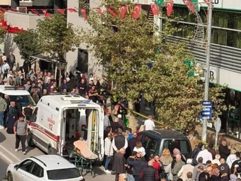 4 aylık hamile kadını bıçaklamıştı! Nedeni: Telefon - fotoğraf 3
