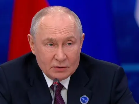 Putin: "Başkası için kuyu kazan kendi düşer" - fotoğraf 2