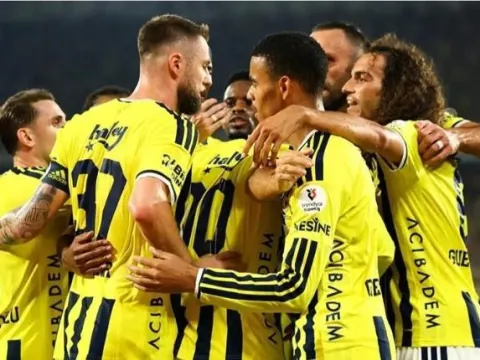 FENERBAHÇE-TURAN TOVUZ MAÇI HANGİ KANALDA, ŞİFRESİZ Mİ? Fenerbahçe- Turan Tovuz hazırlık maçı ne zaman, saat kaçta? - fotoğraf 1