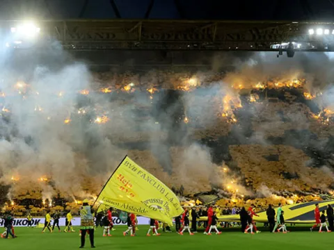 Dortmund'dan devrim gibi proje! 'Taraftar modu' ile telefonlar daha az kullanılacak - fotoğraf 4