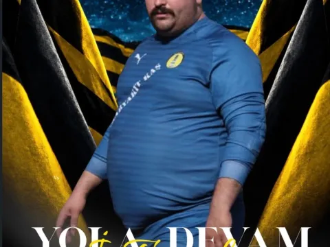 İri fiziğiyle fenomen olan kaleci takımında kaldı! - fotoğraf 1