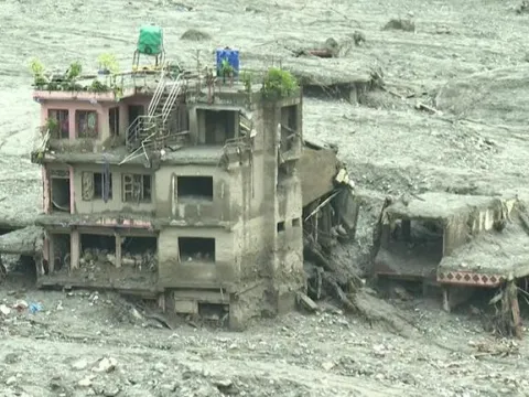 Nepal'de resmi açıklama: 6 bin 740 ölü - fotoğraf 2