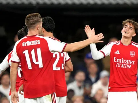 Arsenal, 80'de üç puanı kaptı! - fotoğraf 1