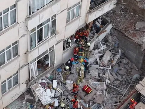 MALTEPE'DE ÇÖKEN BİNANIN MÜTEAHHİDİ KİM? Cevizli'deki Bina Kime Ait, Ne Zaman Yapıldı? Mimarı ve Şantiye Şefi Gözaltına Alındı! - fotoğraf 1